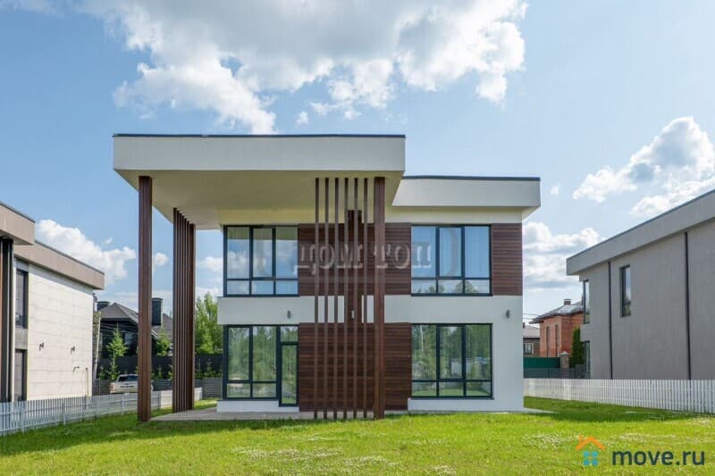 коттедж, 261 м²