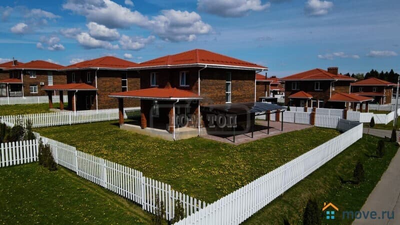 коттедж, 150 м²