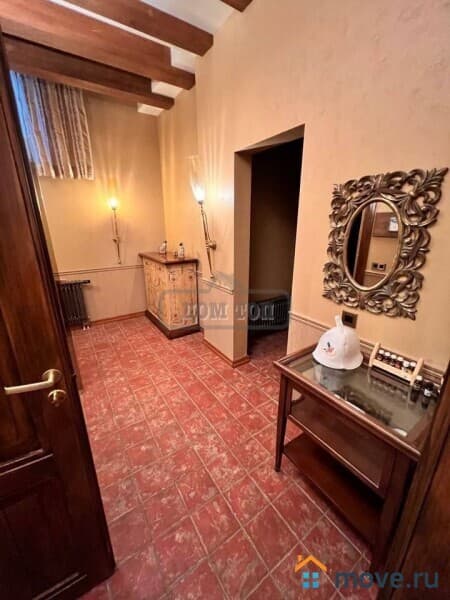 коттедж, 550 м²