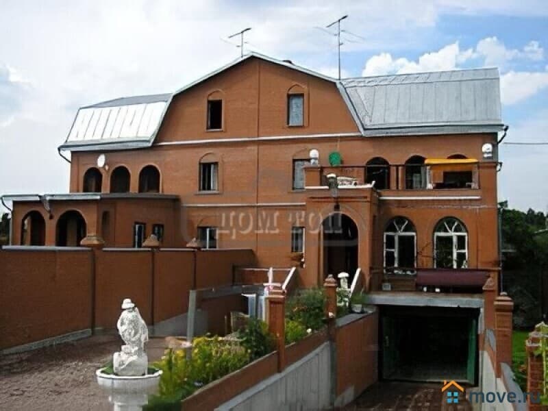 коттедж, 450 м²