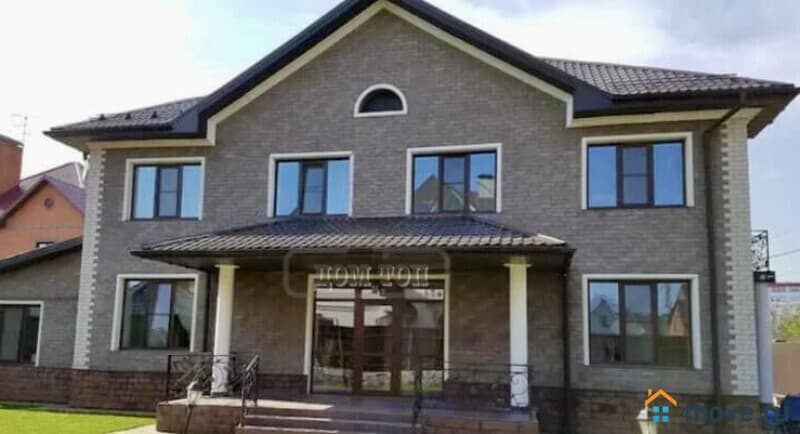 коттедж, 400 м²