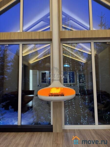 коттедж, 280 м&sup2;