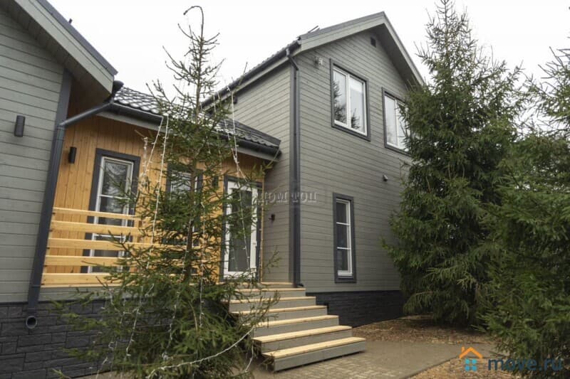 коттедж, 280 м&sup2;