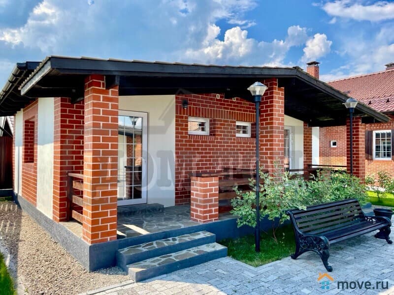 коттедж, 250 м²