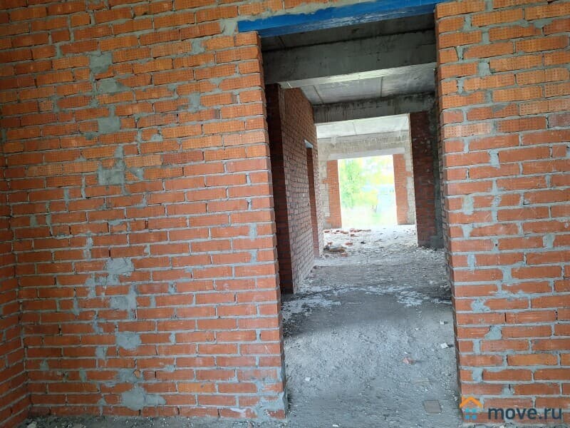 коттедж, 300 м²