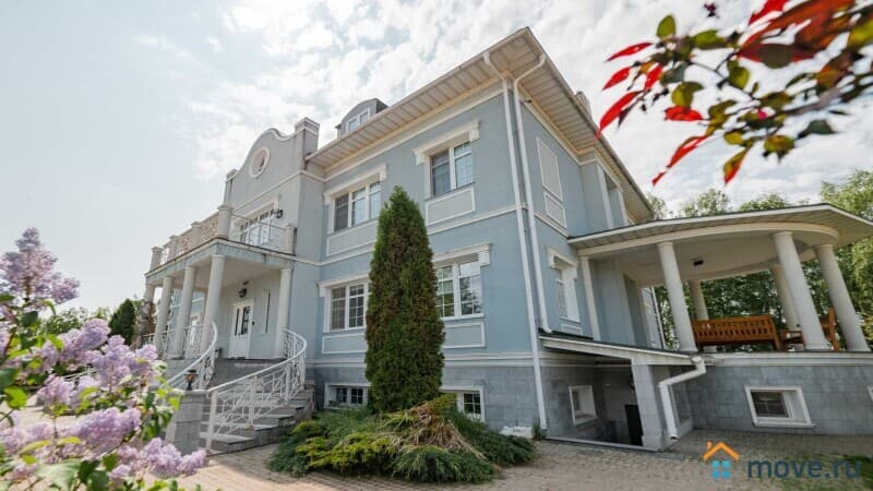 коттедж, 900 м²