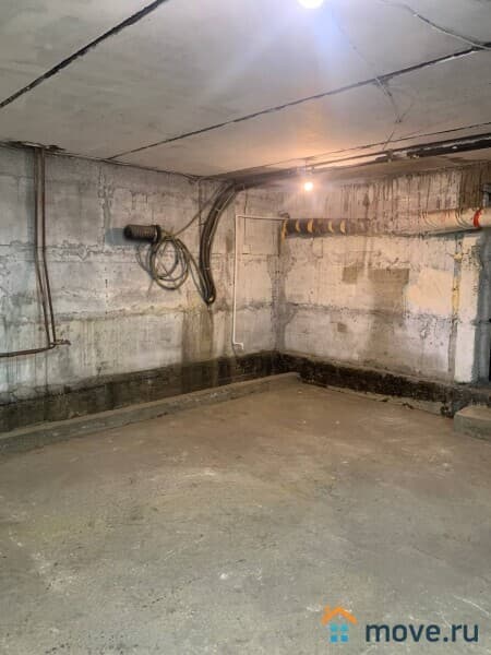 склад, 140 м²