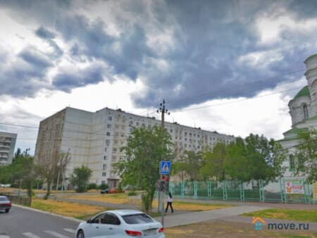 Продаем 3-комнатную квартиру, 65 м², Астрахань, Улица Набережная Приволжского затона, 15