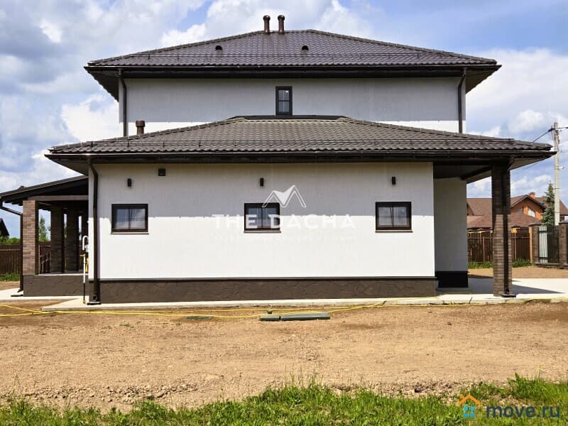 дом, 250 м²