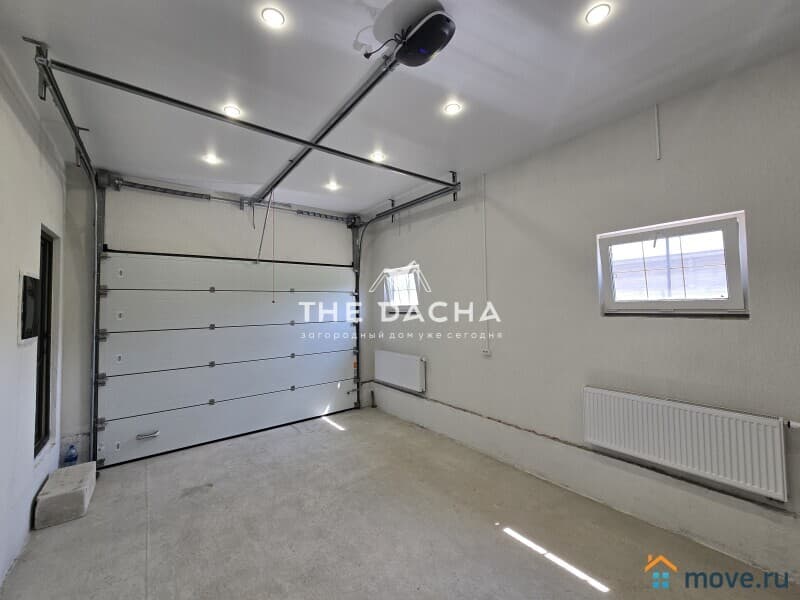 дом, 250 м²