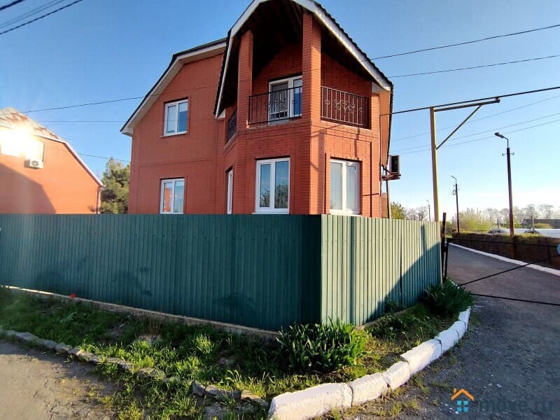 дом, 150 м²