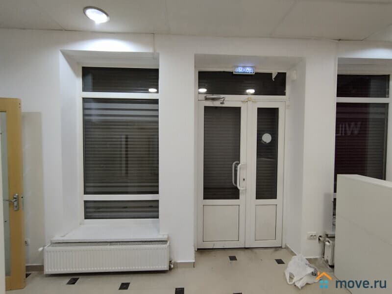 нежилое здание, 250 м&sup2;