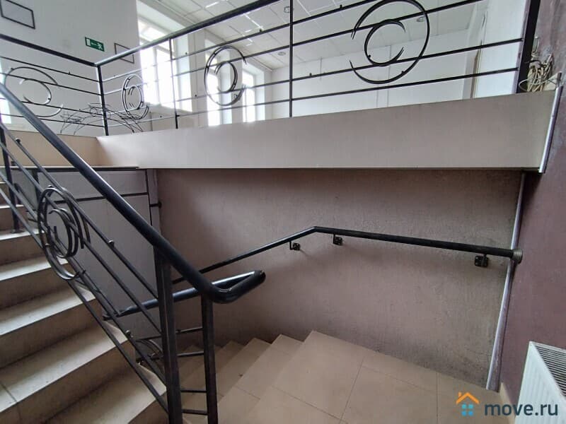 нежилое здание, 250 м&sup2;