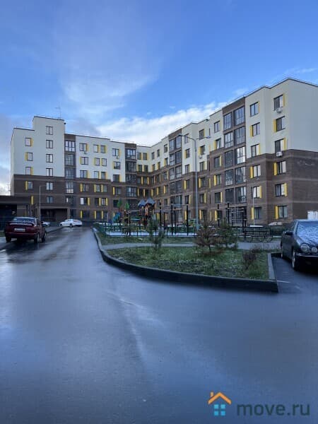 2-комн. квартира, 483 м²