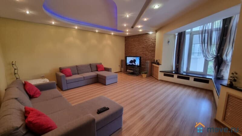 3-комн. квартира, 100 м²