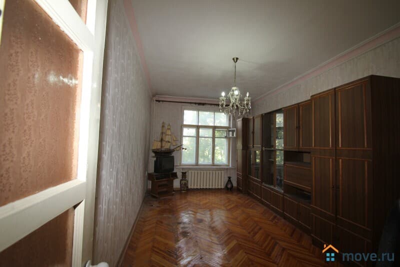 2-комн. квартира, 561 м²