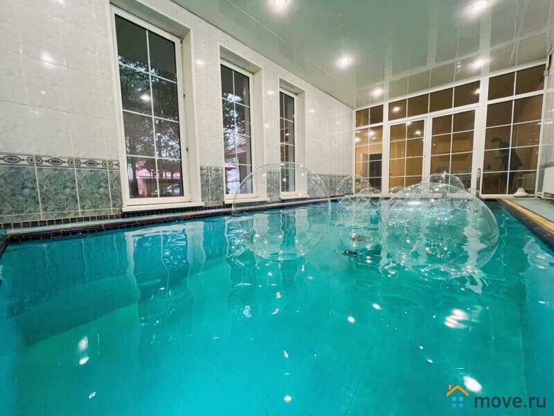 коттедж, 450 м²