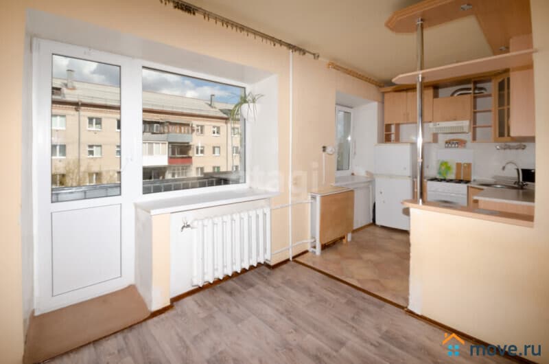 3-комн. квартира, 41.4 м²