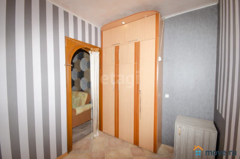 3-комн. квартира, 41.4 м²