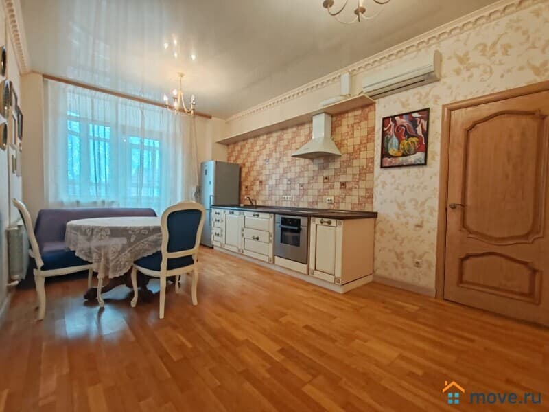 3-комн. квартира, 82 м²