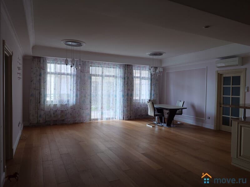 3-комн. апартаменты, 132.3 м²