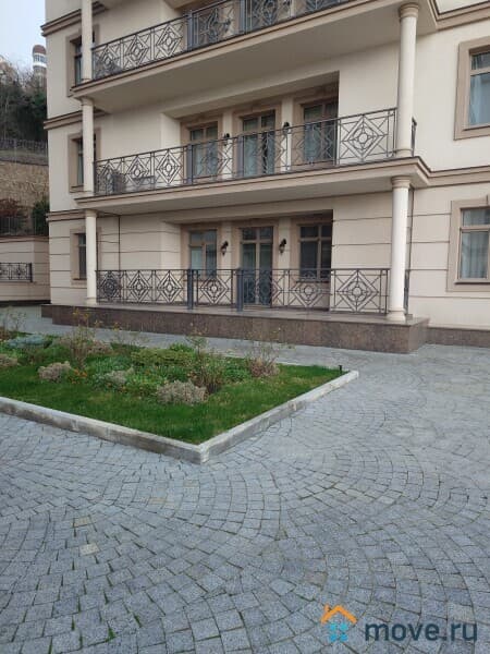 3-комн. апартаменты, 132.3 м²