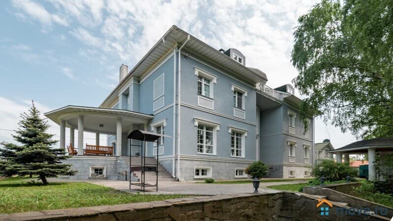 коттедж, 900 м&sup2;