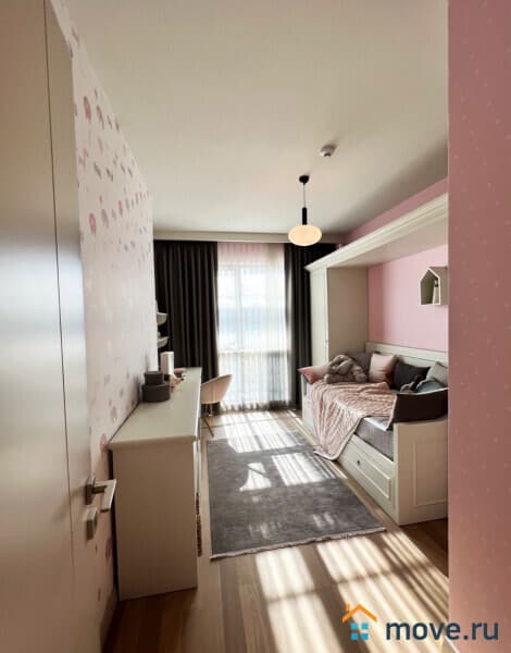 5-комн. квартира, 266 м²
