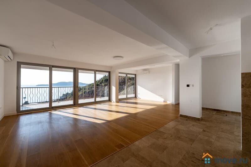 4-комн. квартира, 160 м²