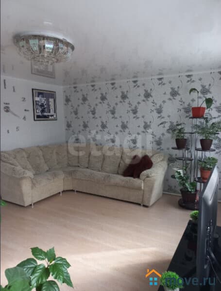 дом, 180 м²