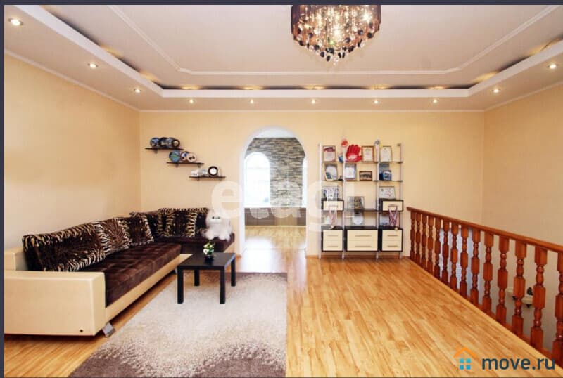 дом, 296 м&sup2;