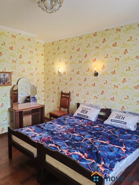 3-комн. квартира, 90 м²