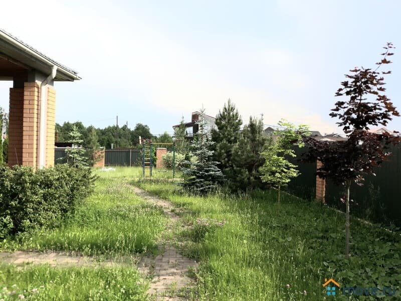 дом, 470 м²
