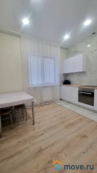 2-комн. квартира, 600 м²