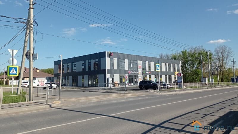 нежилое здание, 350 м²