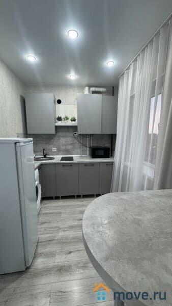 студия, 40 м²