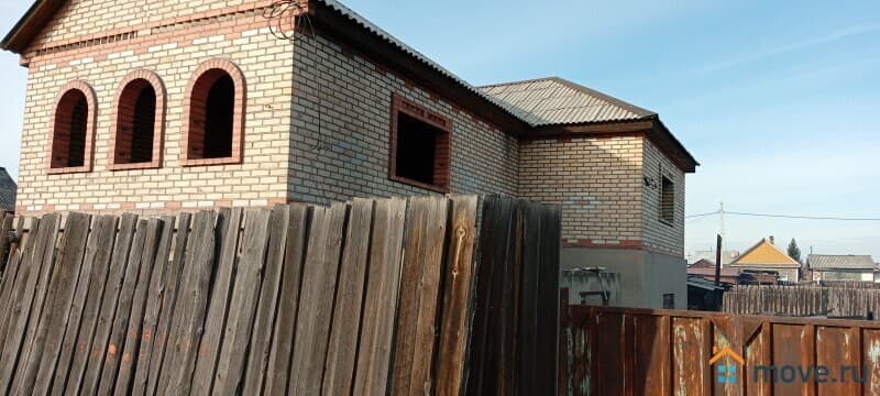 дом, 16000 м²