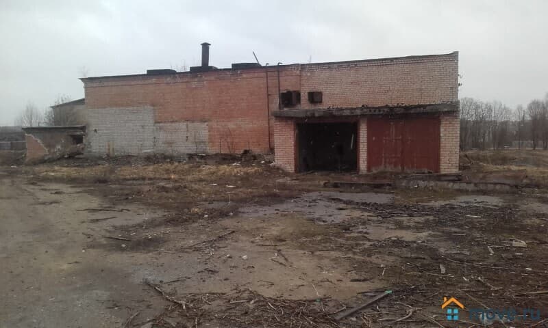 нежилое здание, 450 м²
