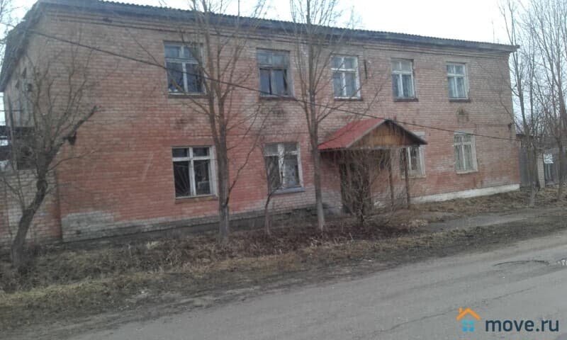 нежилое здание, 450 м²