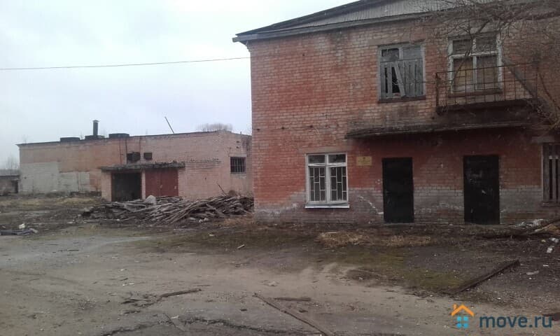 нежилое здание, 450 м²