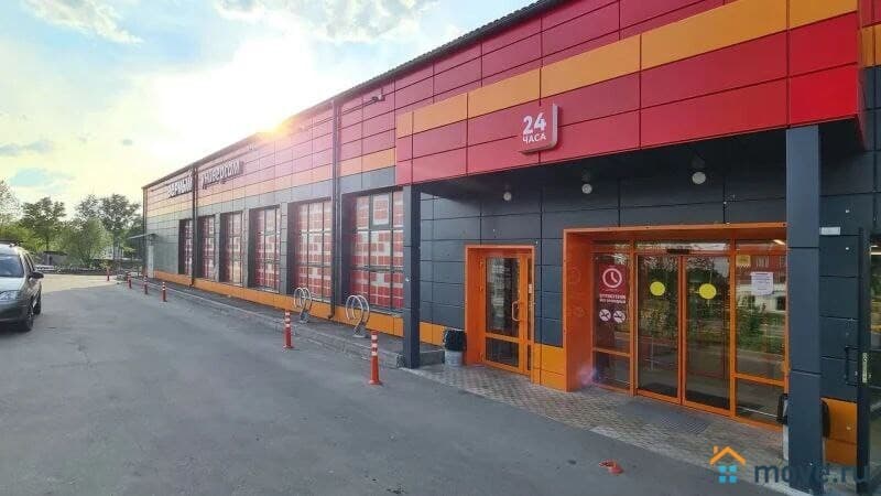 отдельное здание, 980 м²