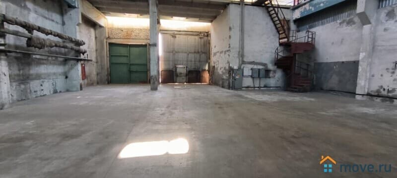 склад, 715 м²