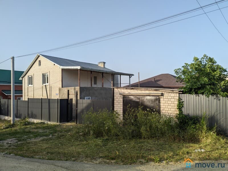 дом, 180 м²