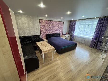 Сдается посуточно 1-комнатная квартира, 34 м², Волжск, улица Заводская, 8а