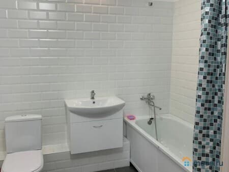 Сдам 1-комнатную квартиру, 43.4 м², Якутск, улица Петровского, 10/2