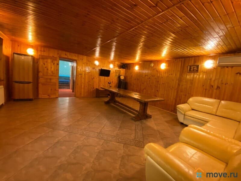 коттедж, 525 м²