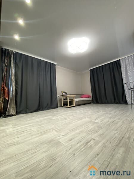студия, 40 м²