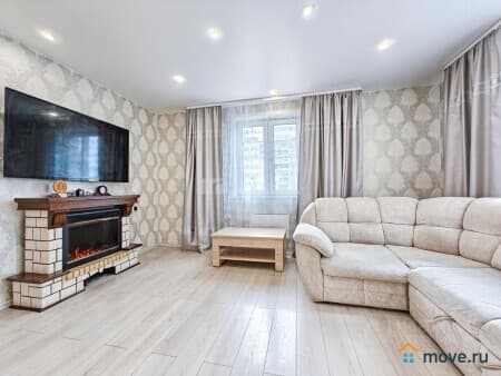 Продаю 2-комнатную квартиру, 75.3 м², Новосибирск, улица Кирова, 225