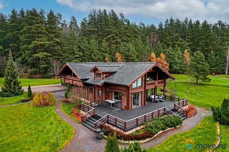 коттедж, 450 м&sup2;