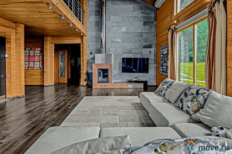 коттедж, 450 м&sup2;